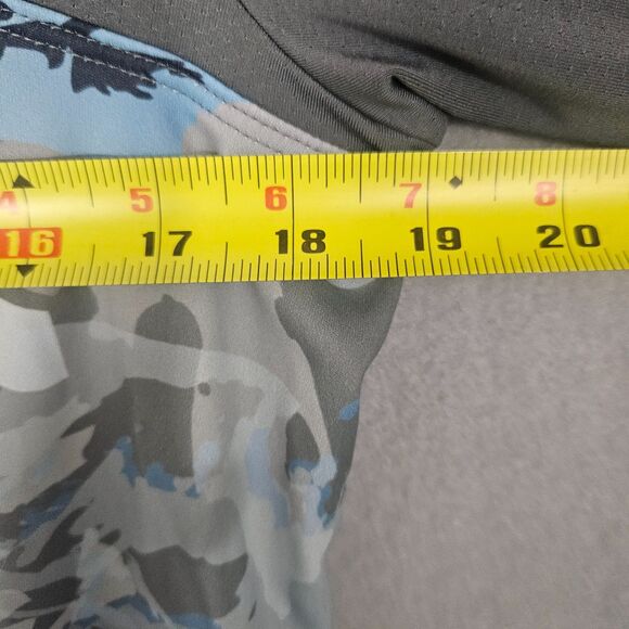 Underarmor Loose Fit Rash Guard Women's S Camo Hooded Swim Shirt - Picture 5 of 5